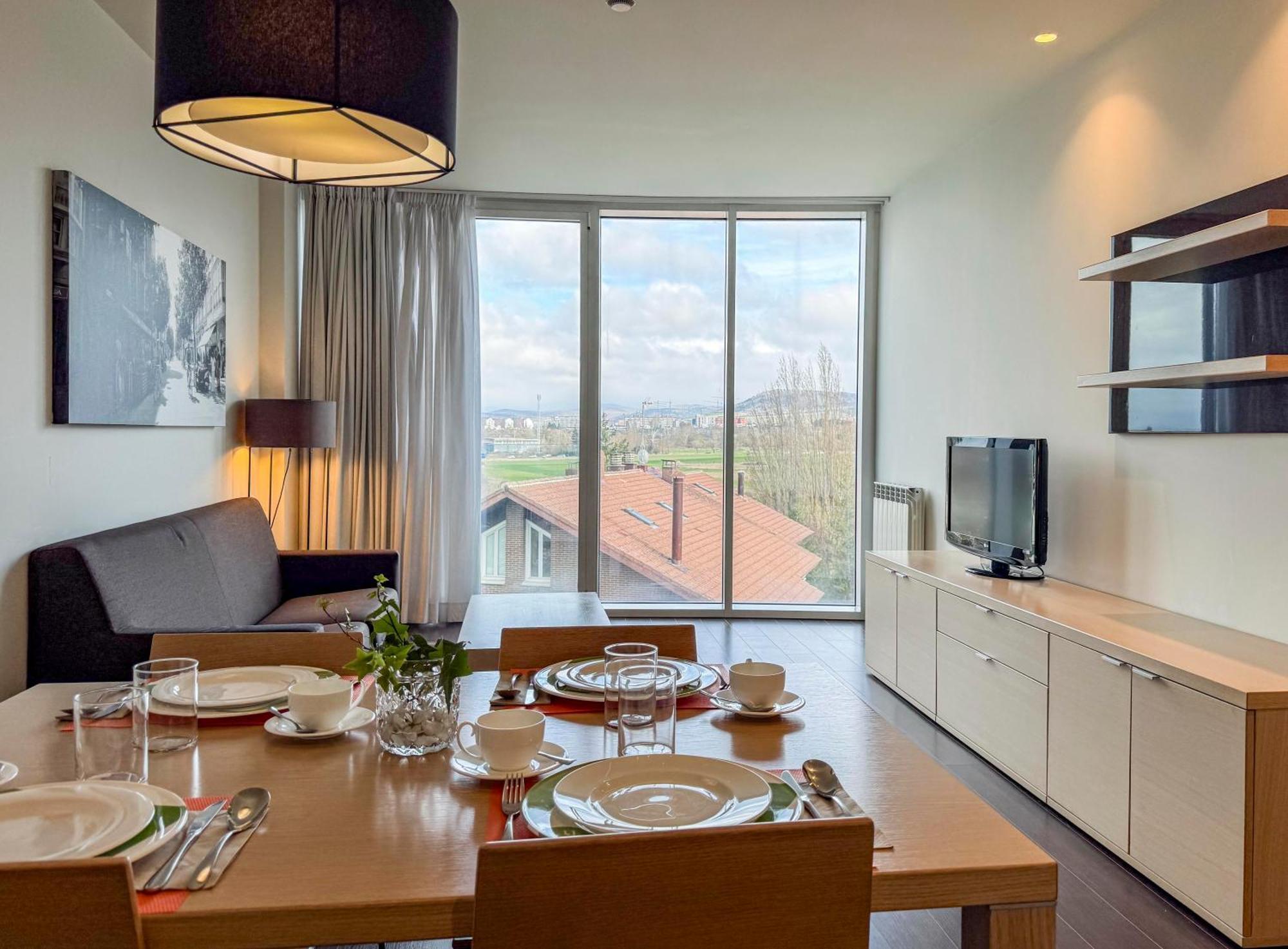 ויטוריה-גאסטייז Hotel Jardines De Uleta Suites מראה חיצוני תמונה